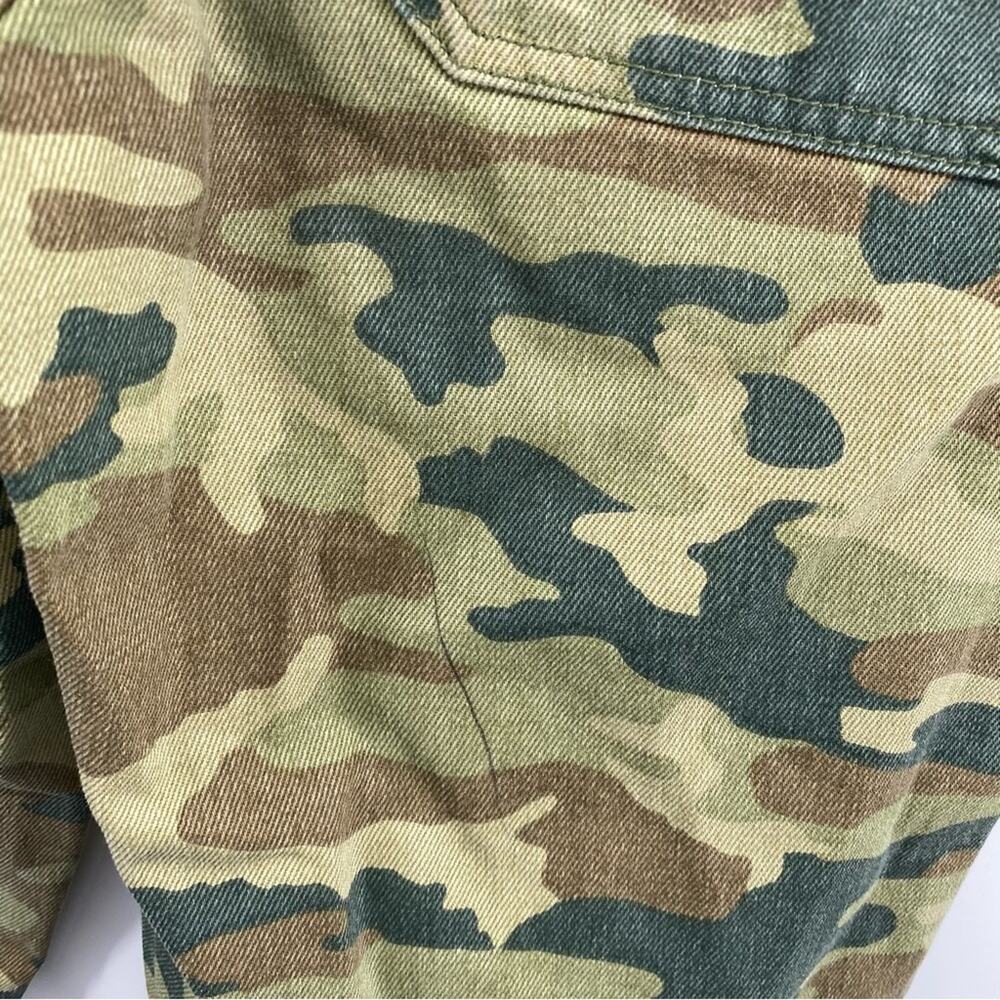 Free People We The Free Remy Cropped Cargo Pants Army Print Wide Leg Size 27 - Picture 7 of 12
